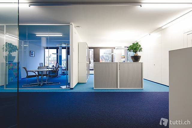 Modern ausgebaute und bezugsbereite Büroflächen mit