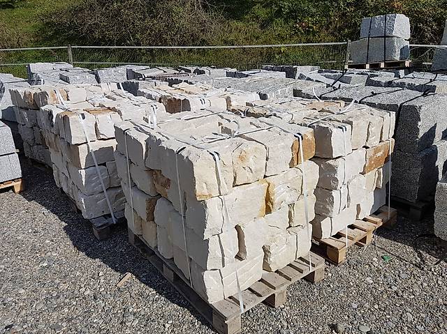 Mauersteine Sandstein beige- gelb 20x20x40cm in Aargau kaufen