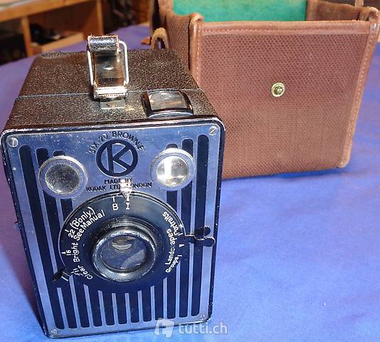 1934 KODAK Six-20 Brownie Camera VINTAGE