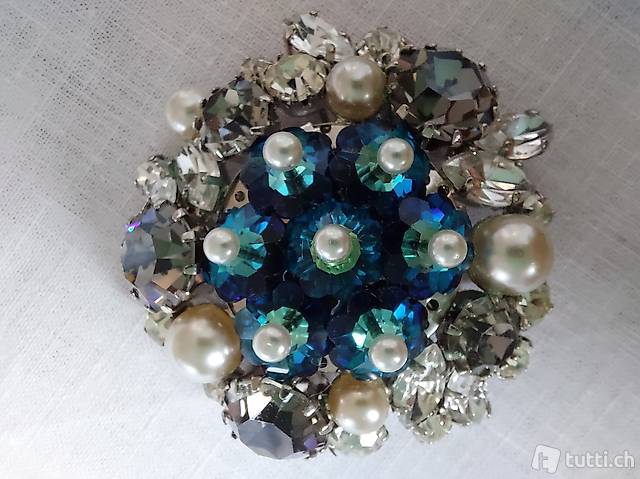 Brosche Vintage in blau mit Perlen