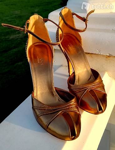 Gucci High-heeled shoes goldmetallic leather Grösse 38C