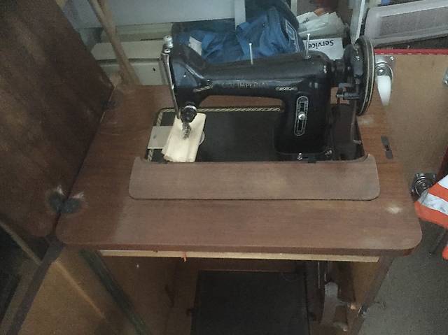 Antike Nähmaschine in Zürich kaufen - tutti.ch