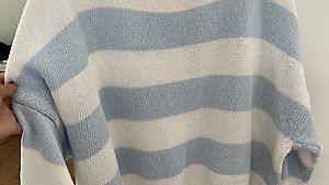 Pullover weiss/ blau gestreifft