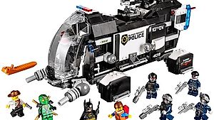 Lego Movie 70815 Super Secret Police Dropship #2