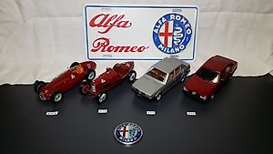 Verschiedene Modell Autos Alfa Romeo 1:25 (4)