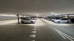 Tiefgarage mit 110 Parkplätzen zu vermieten in Baar / Zug