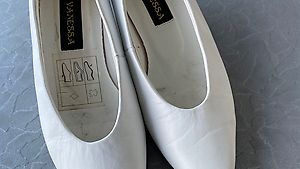 Weisse Schuhe klassisch Grösse 38 Leder