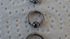 Piercing Ball closure Ring