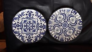 Zwei handbemalte Teller, aus Spanien