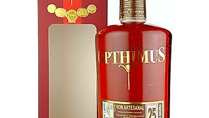 Rum Dom. Rep. < Opthimus 25 Años Malt Whisky Finish>