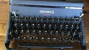 Schreibmaschine Hermes 2000