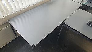 USM Haller Schreibtisch / Tisch
