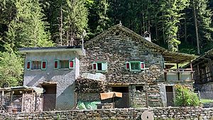 Rustico (costruito +100 fa) a Caslou, Val Malvaglia - Vendo