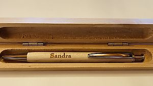 Kugelschreiber "Sandra" graviert inkl. Holz Box