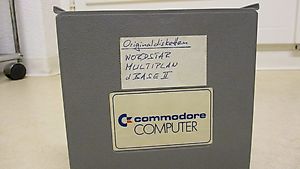 IBM PC Disketten Programme WORDSTAR Multiplan dBase2 RAR!