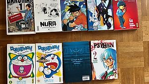 Lot de 9 différents Mangas