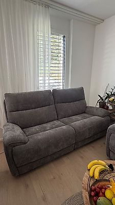 2x Elektrisches 3-Sitzer Sofa  3 Wochen alt  Neuwertig
