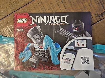 Lego Ninjago Legacy  71731 / Battle Set: Zane vs. Nindroid